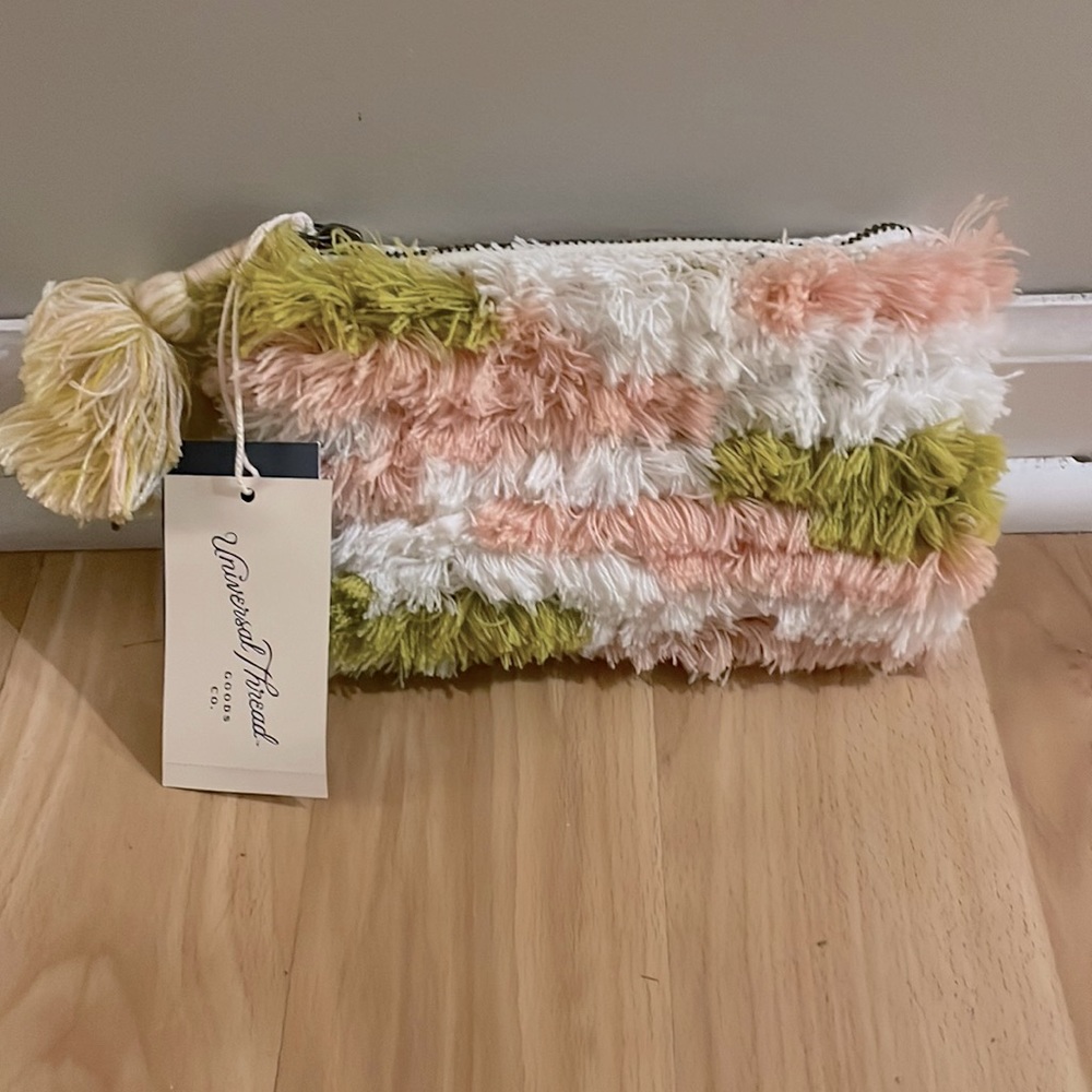 NWT Vintage threads clutch